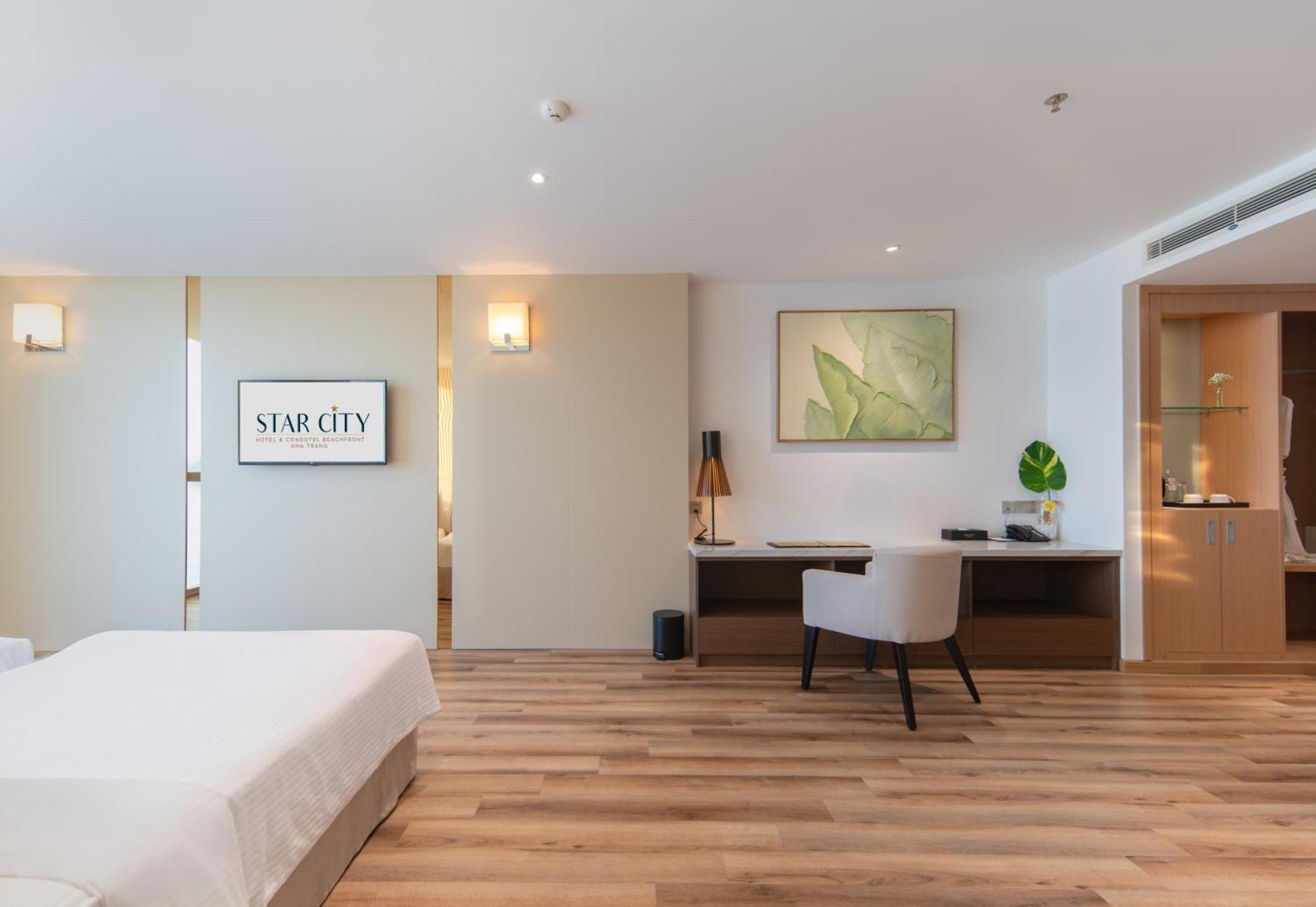 Starcity Hotel & Condotel Beachfront Nha Trang Exterior photo